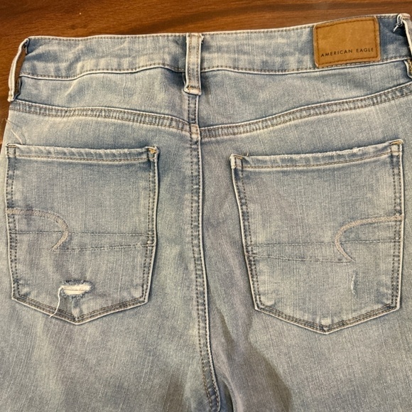 AMERICAN EAGLE Ripped Super High Rise Jegging size 6 - Picture 7 of 11